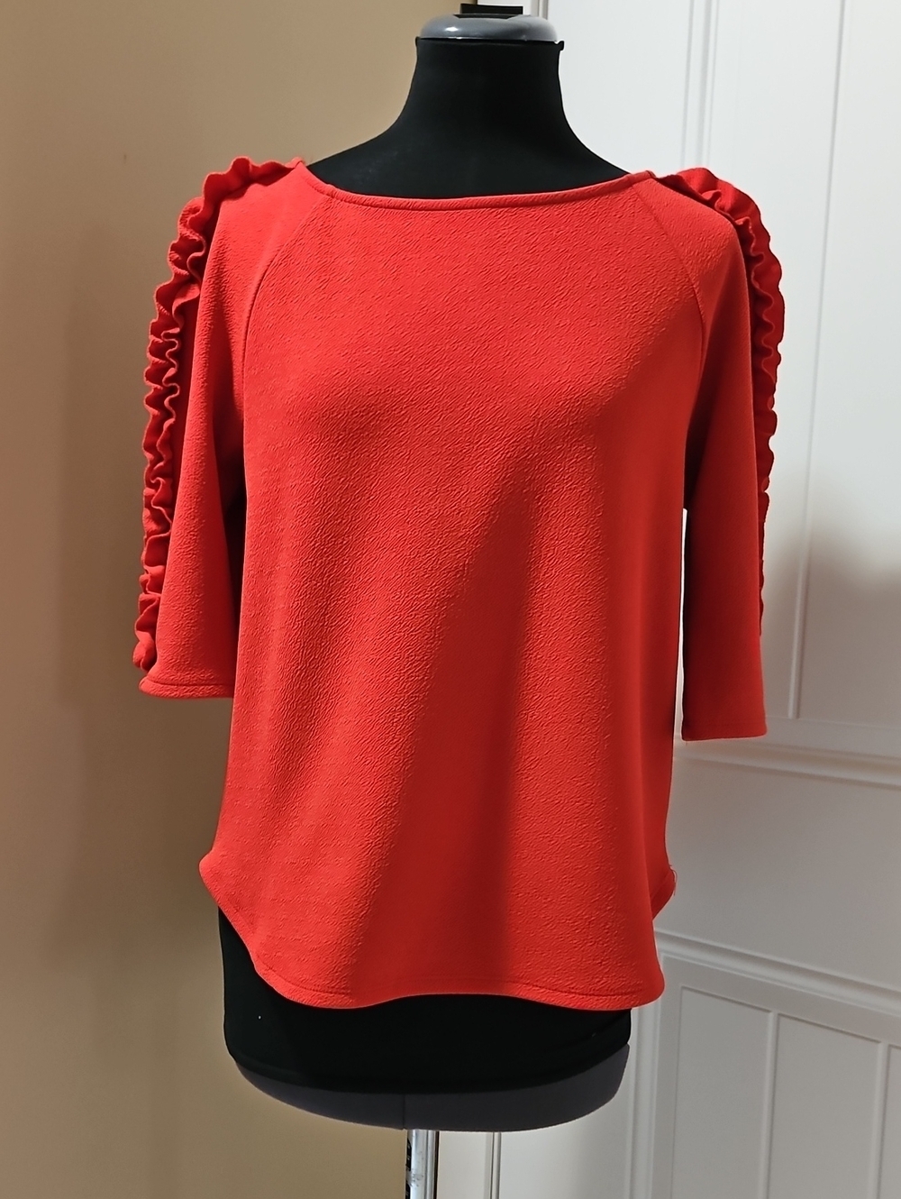 Green Envelope Frilled 3/4 Sleeve Top Small In Red